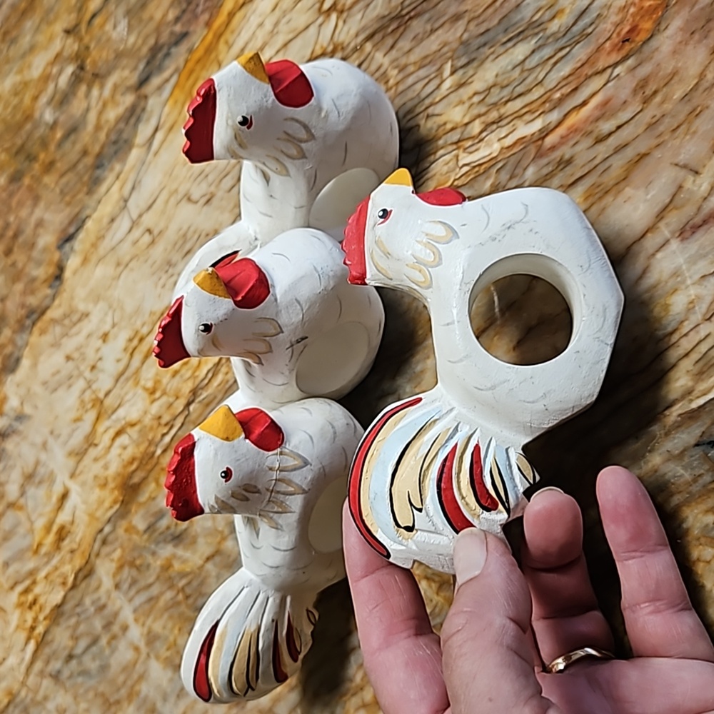 (4) wooden chicken rooster hen napkin ring holder